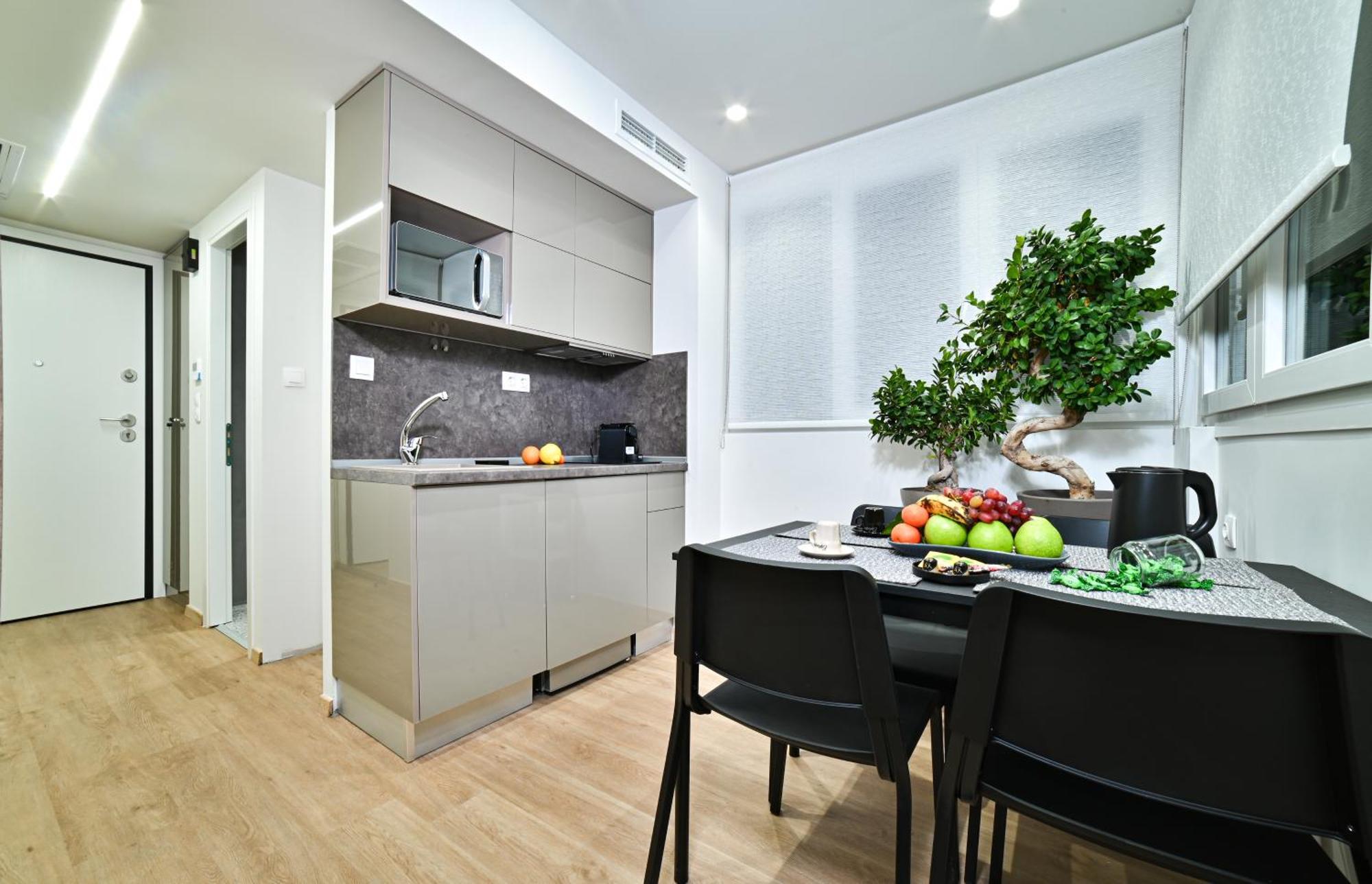Apartment Momentum #skgbnb